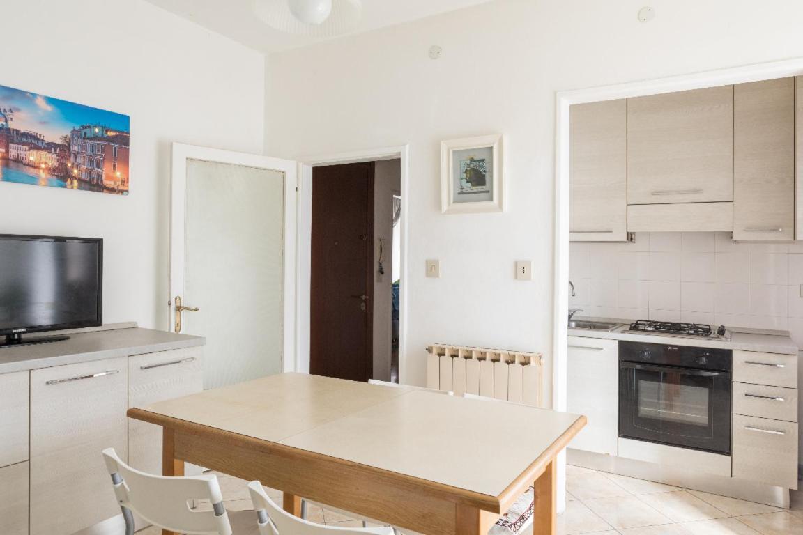Nice Cozy Apartment In The Mainland Of Venice Mestre Extérieur photo